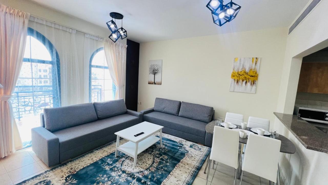 Newly Furnished Cozy One Bed Room Apartment 2 Bathroom City View Dubai Exterior foto